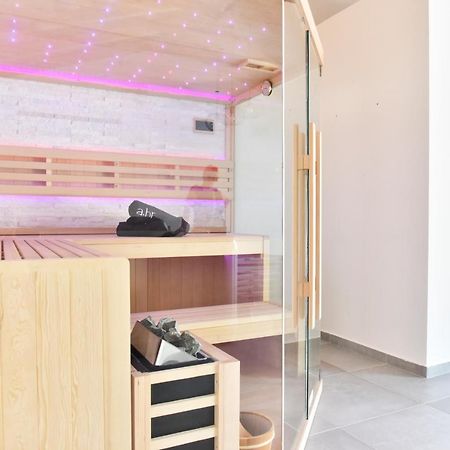 Villa Lux Nina With Six Bedrooms, Private Pool, Sauna Задар Екстериор снимка