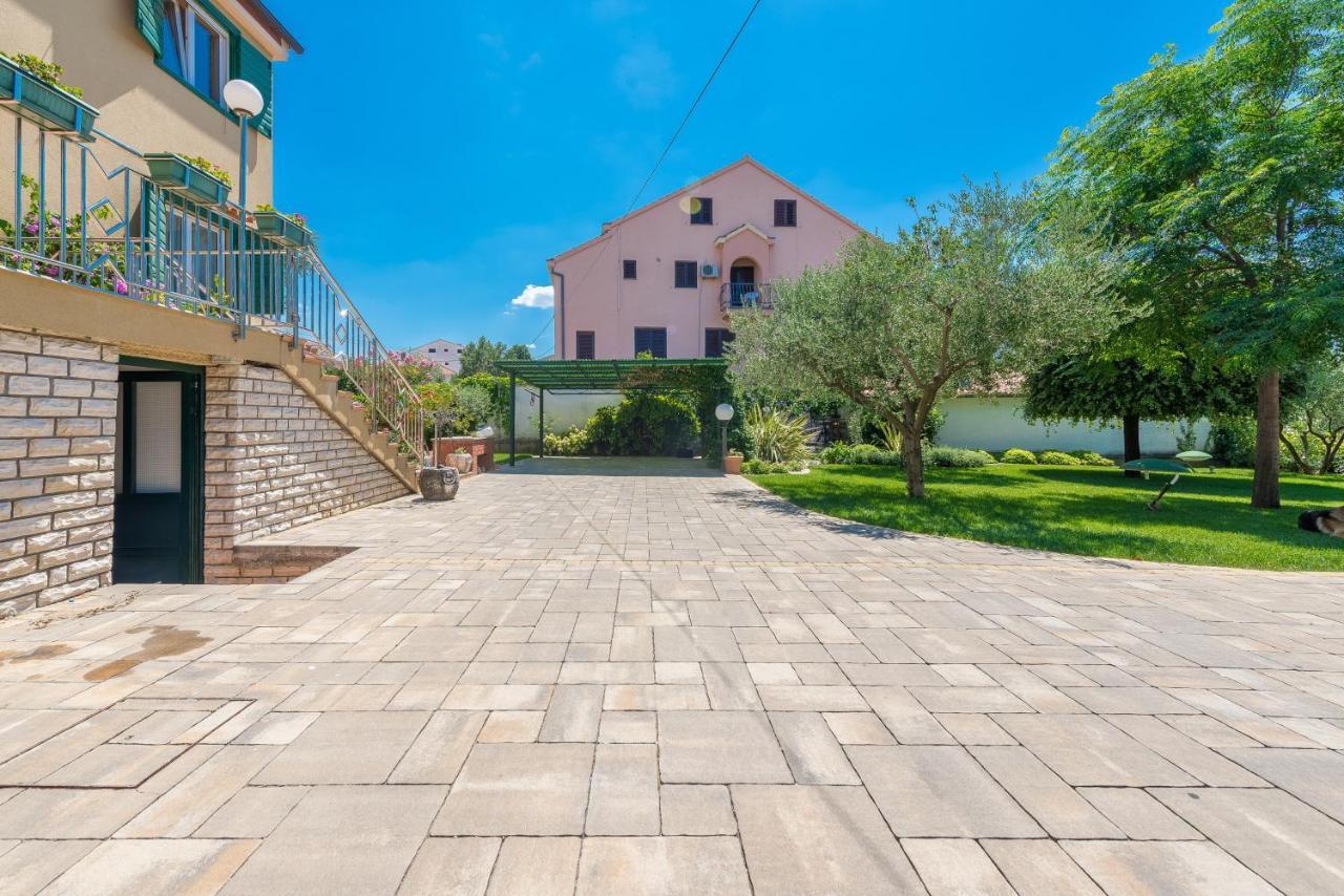 Villa Lux Nina With Six Bedrooms, Private Pool, Sauna Задар Екстериор снимка