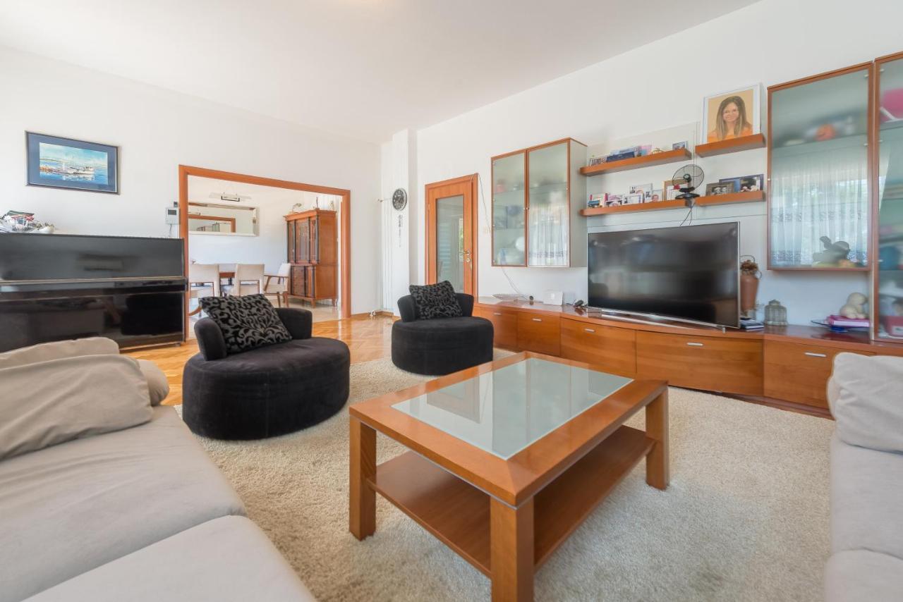 Villa Lux Nina With Six Bedrooms, Private Pool, Sauna Задар Екстериор снимка