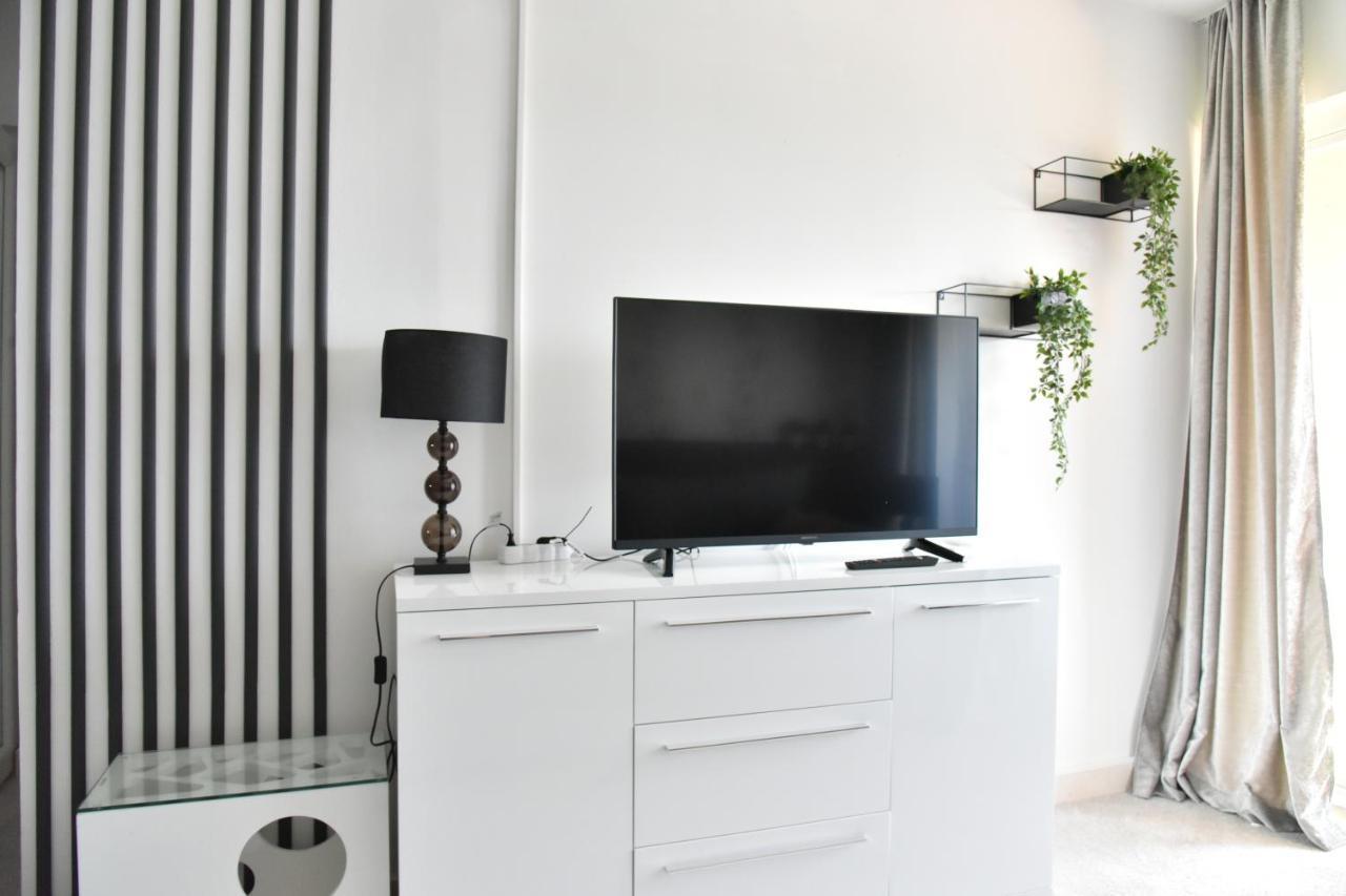 Villa Lux Nina With Six Bedrooms, Private Pool, Sauna Задар Екстериор снимка