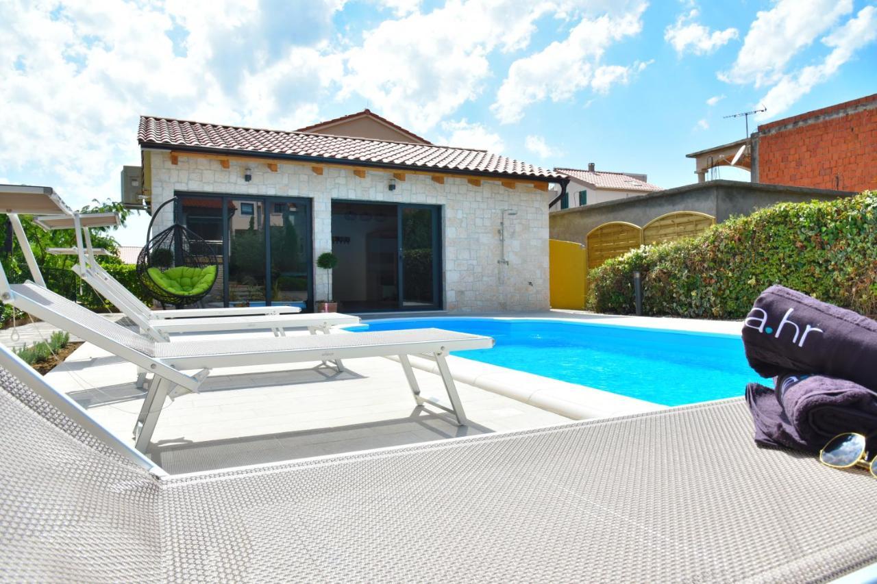 Villa Lux Nina With Six Bedrooms, Private Pool, Sauna Задар Екстериор снимка
